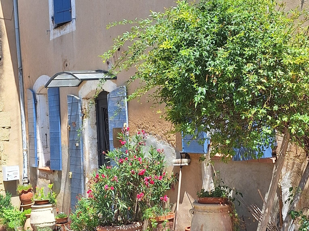 Artelier Provence-Jouques必去景点