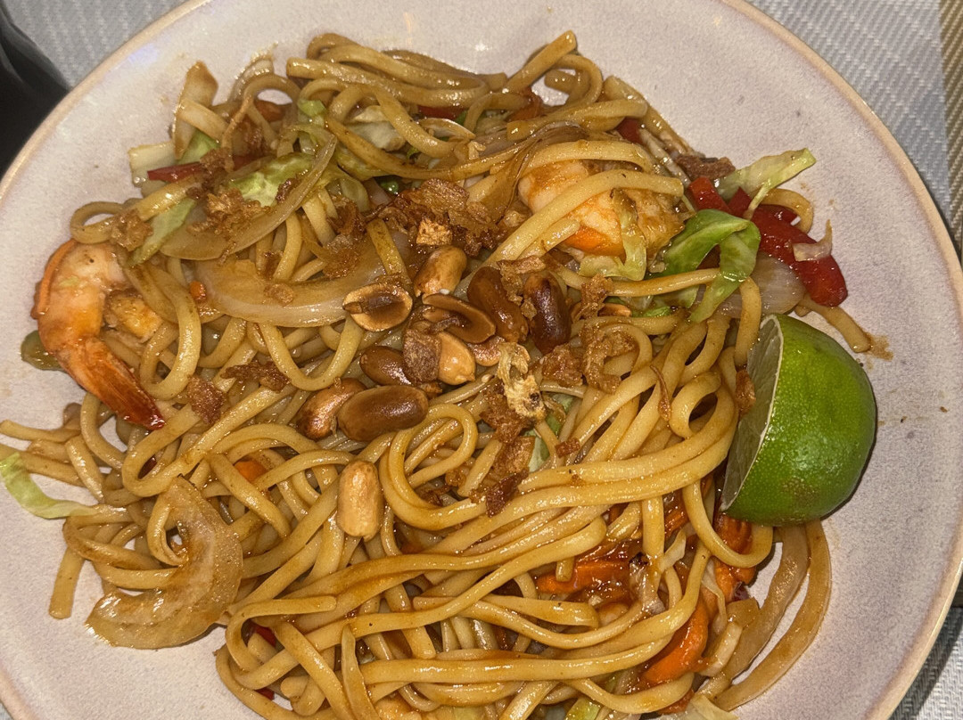 THAINESE- Chinese Thai Sushi