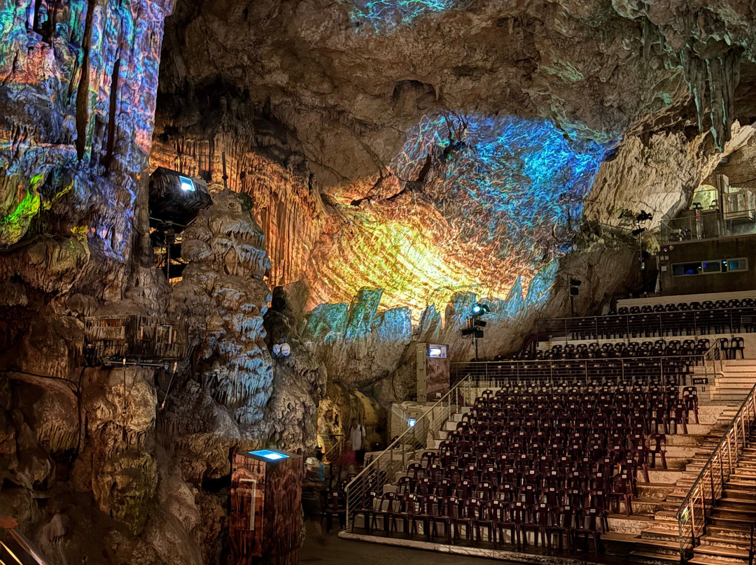 St. Michael's Cave-直布罗陀必去景点