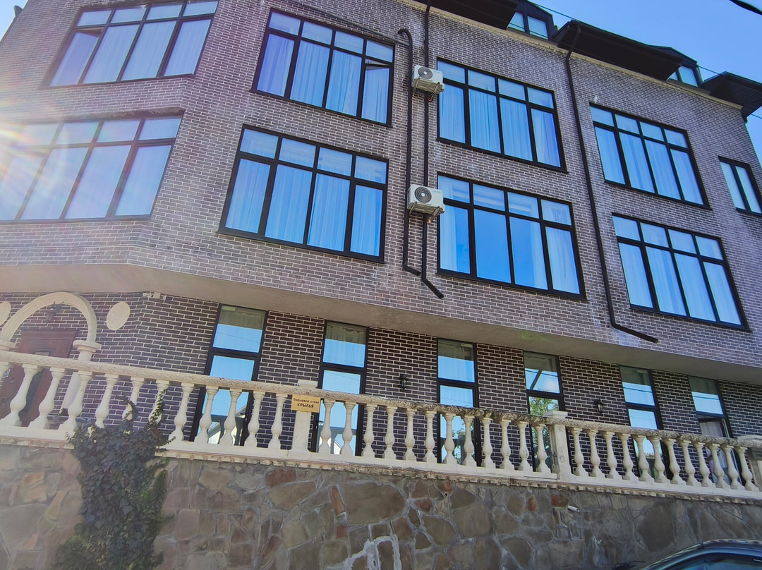 Kryilya Hotel主图
