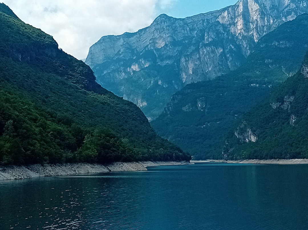 Lago Del Mis-Sospirolo必去景点