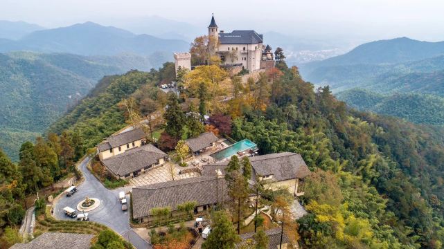 莫干山裸心堡度假村-官方