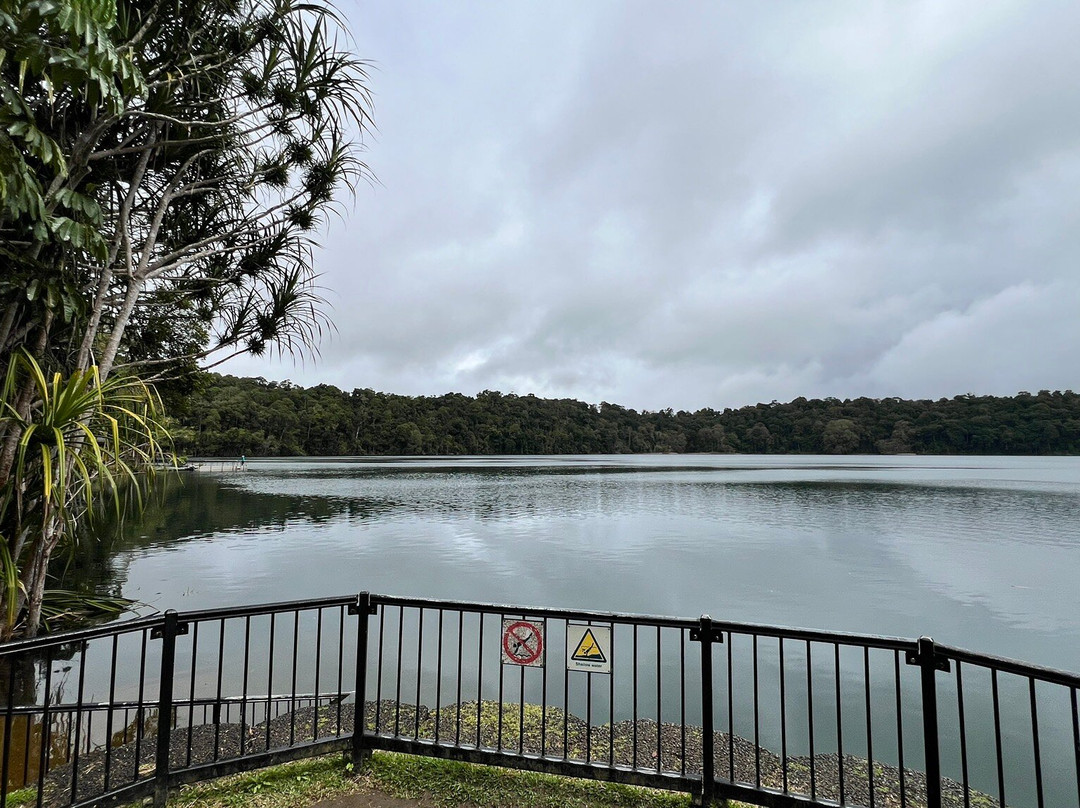 Lake Eacham Crater Lakes National Park-Lake Eacham必去景点