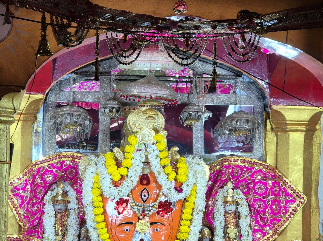 Ganesh Temple-瑟瓦伊马托布尔必去景点