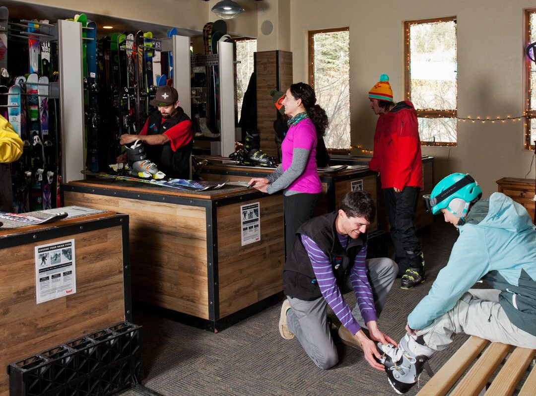 Cottam's Ski Shop-Taos Ski Valley必去景点