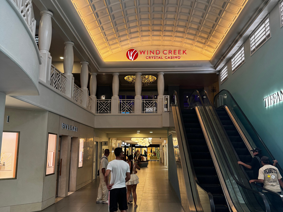 Renaissance Mall-奥腊涅斯塔德必去景点