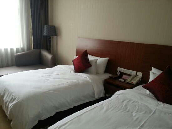 张家港江南花园酒店主图