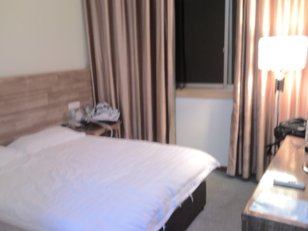 鑫都大酒店-客卧