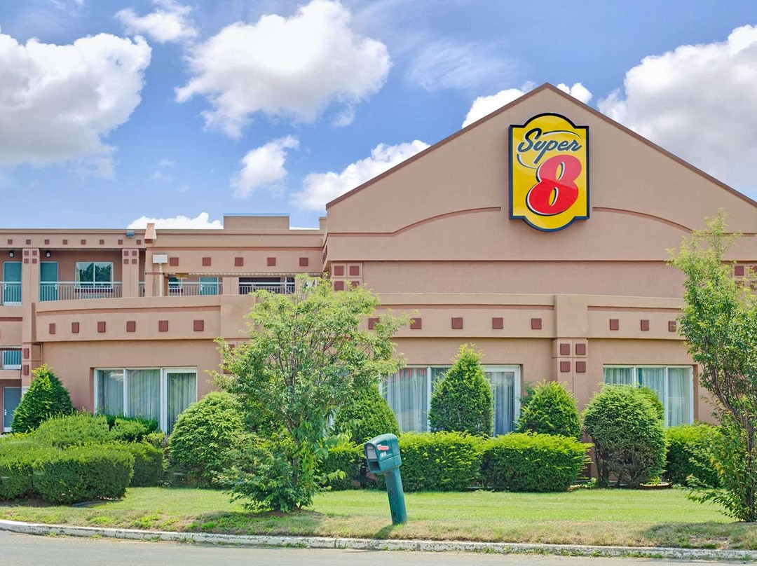 Super 8 by Wyndham Milford/New Haven
