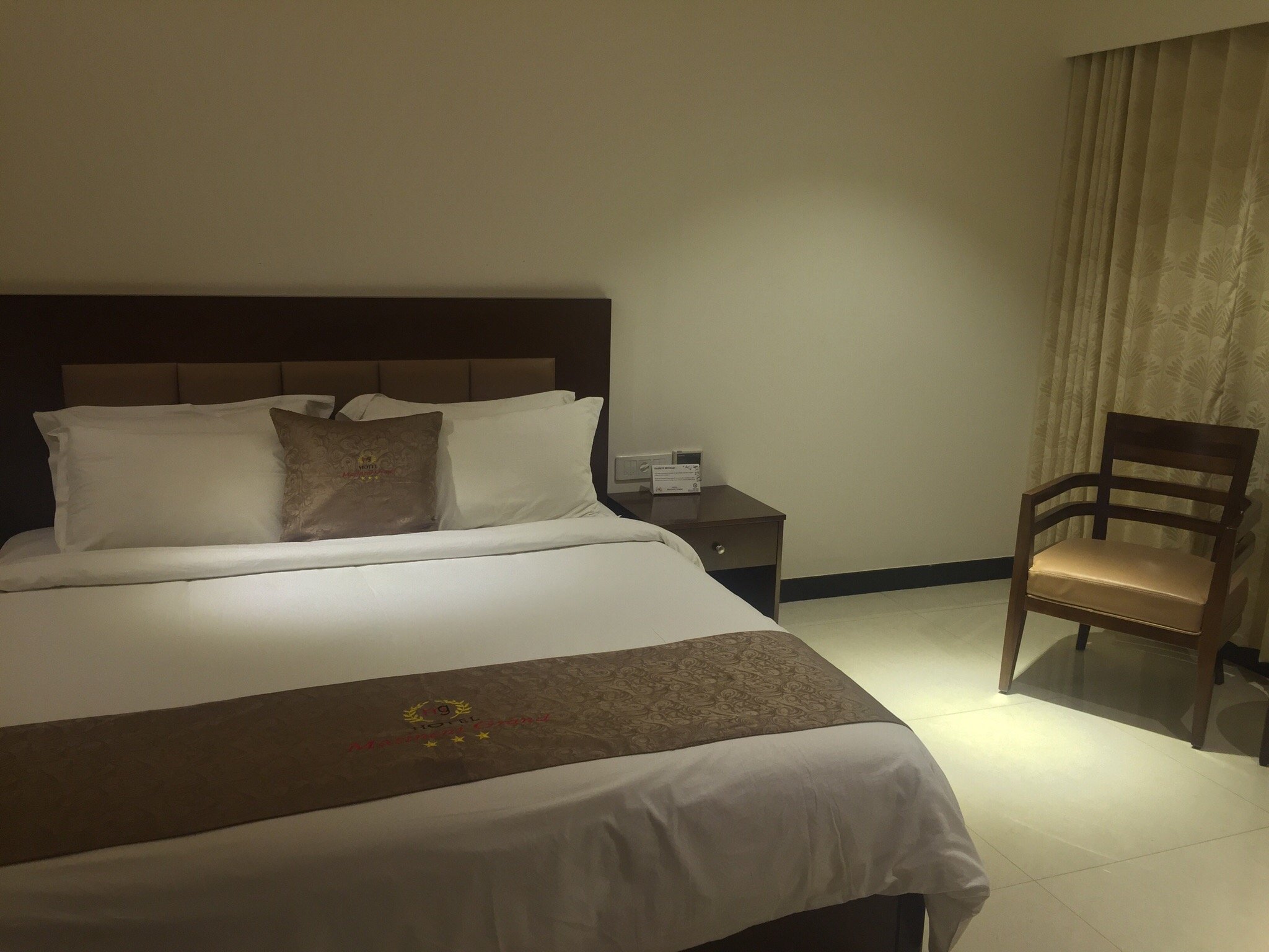 Hotel Masineni Grand-官方