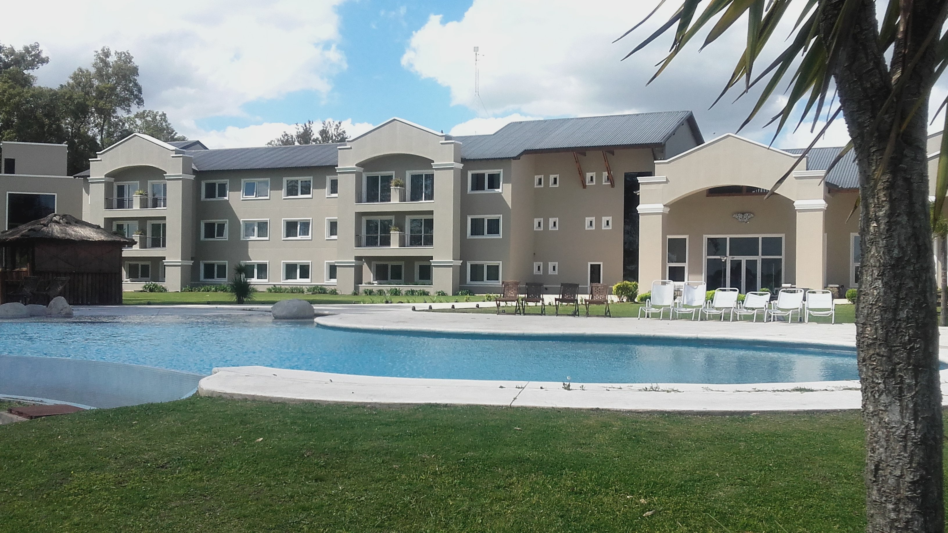 Howard Johnson Hotel & Convention Center Ezeiza-官方