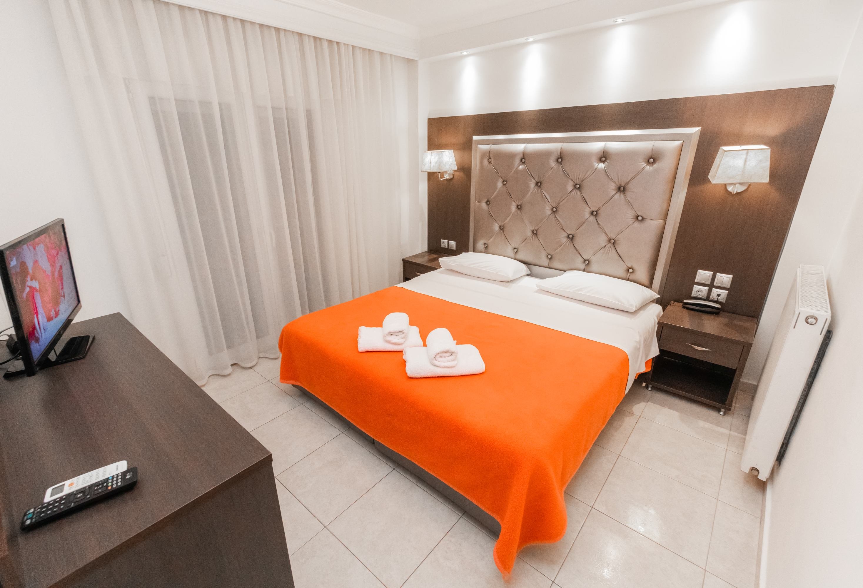 Hotel Avra-官方