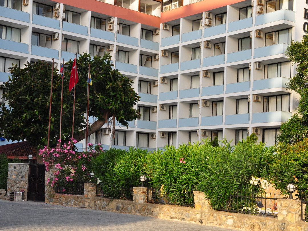 Iso & Asi Hotel