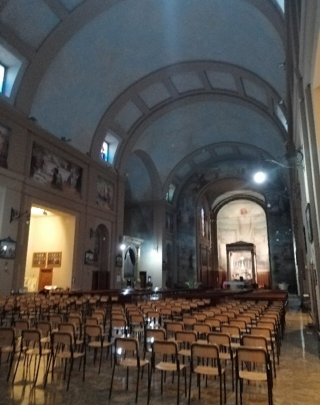Parrocchia dei Santi Ambrogio e Martino景点图片