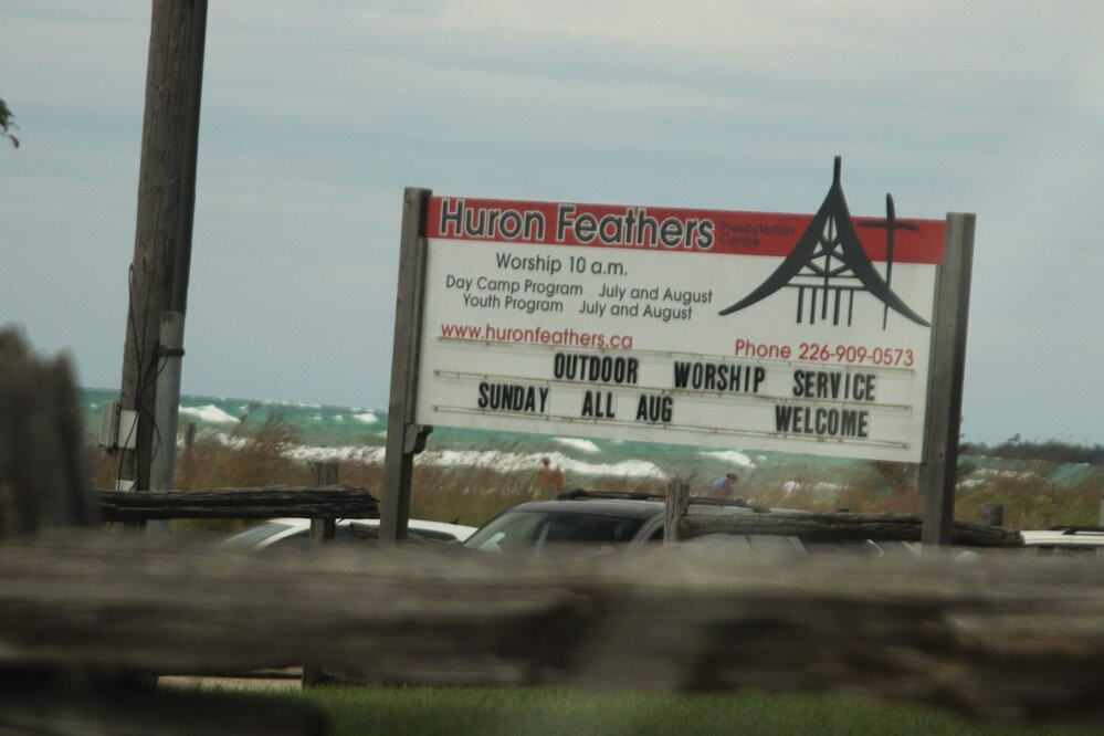 Huron Feathers Presbyterian-索伯湖滩必去景点