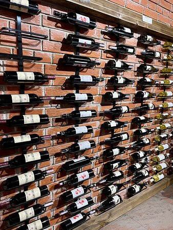 Stone Castle Vineyards & Winery-Rahovec必去景点