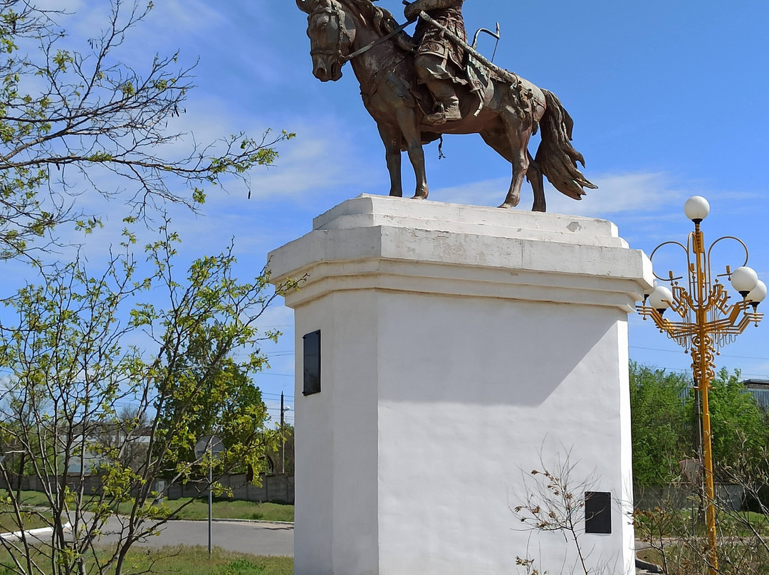 Monument to Ubashi Khan-Elista必去景点