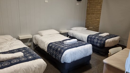 康纳汽车旅馆-官方
