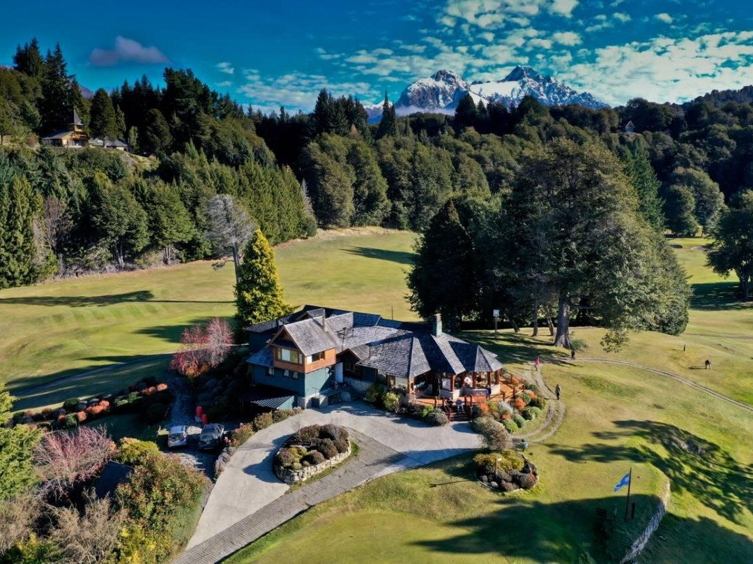 Peulla餐馆和美食-Bechamel Club House