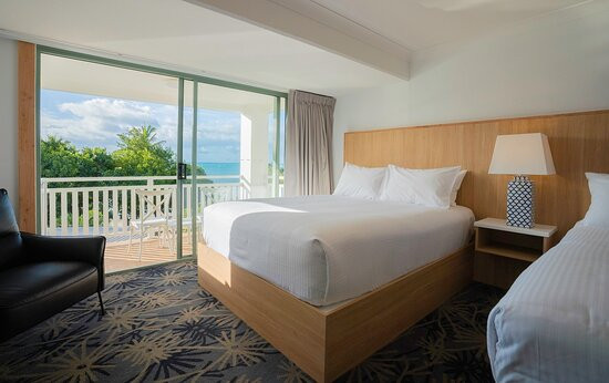 埃尔利海滩酒店主图