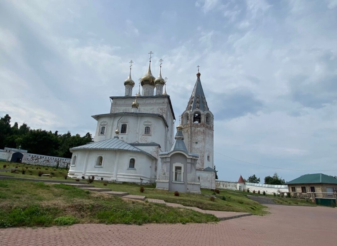 Trinity-Nikolsky Cathedral景点图片