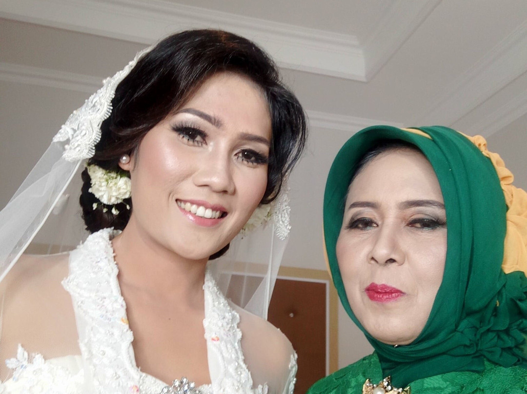 Pesona Bay Sea View Hotel主图