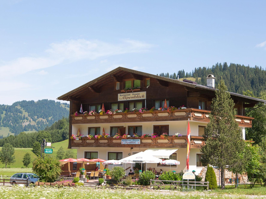 Schattwald餐馆和美食-Restaurant Pension Alpenblick