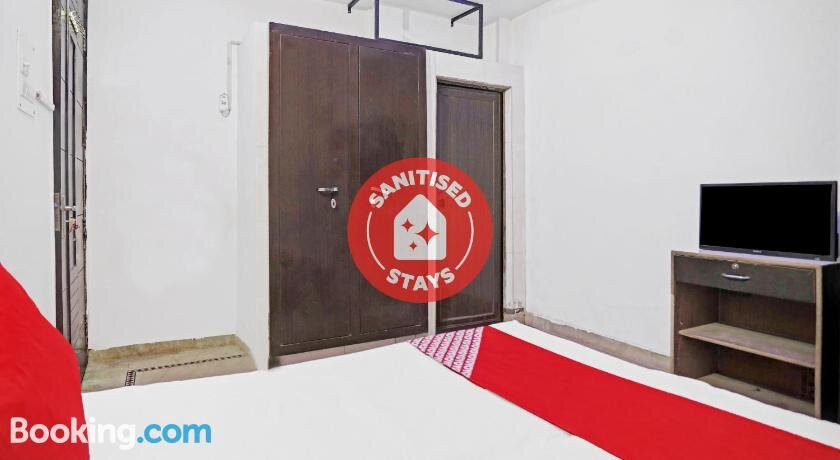 OYO 86299 Hotel Samrat Inn