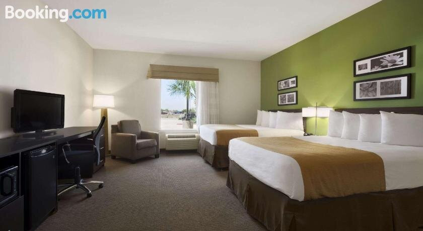 Petrostay Inn & Suites Cotulla主图