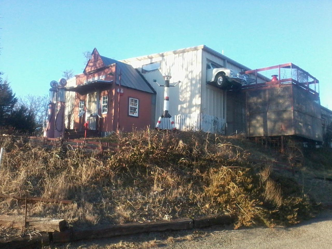 Arcadia旅游景点-Oklahoma County Auto Trim and Mini Museum