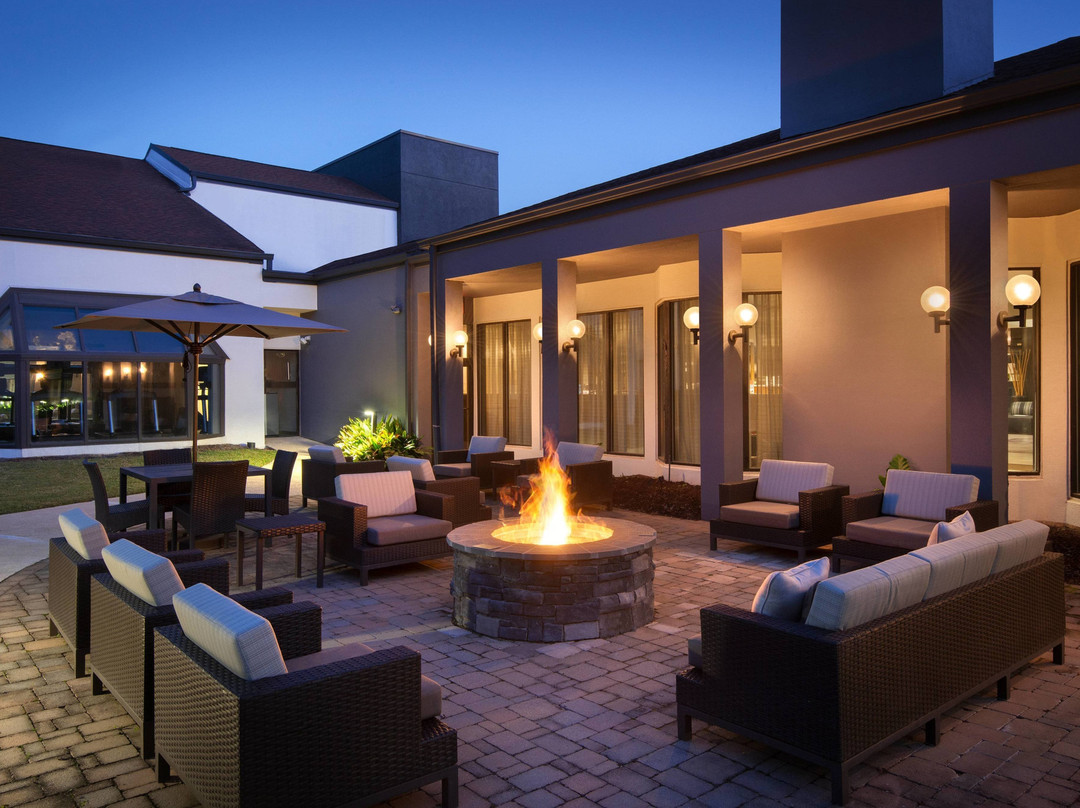 Courtyard by Marriott Birmingham Homewood主图