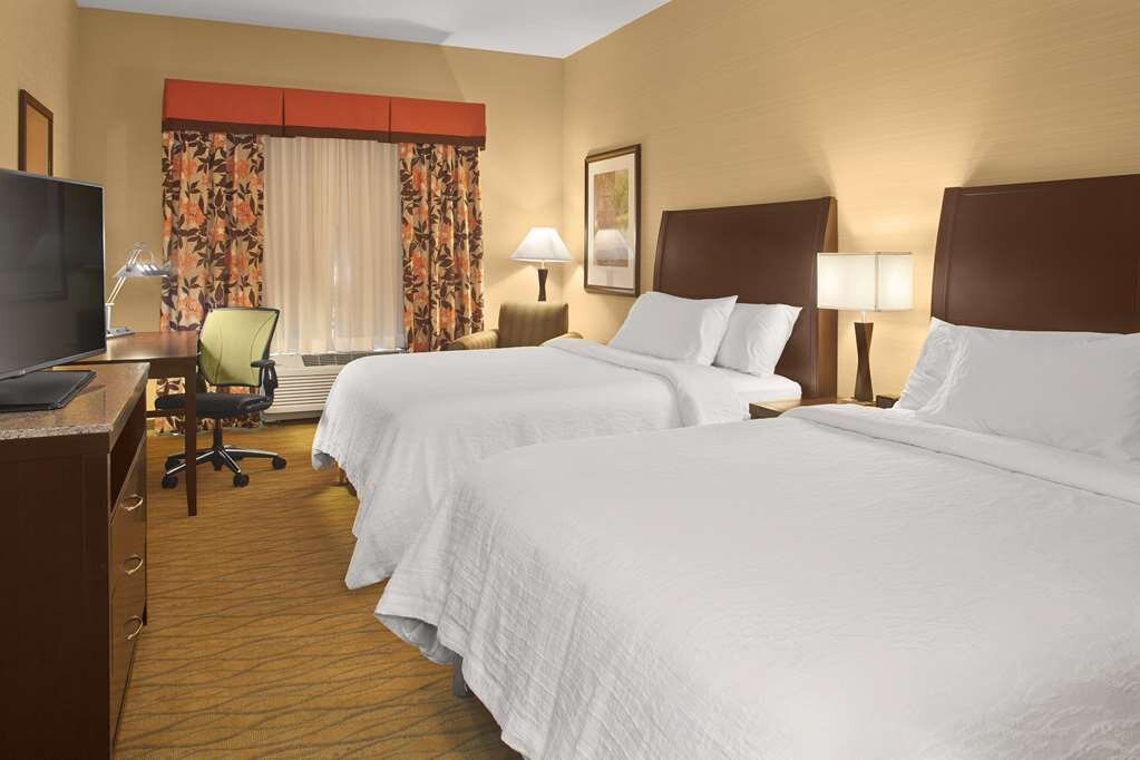 Hilton Garden Inn Akron主图