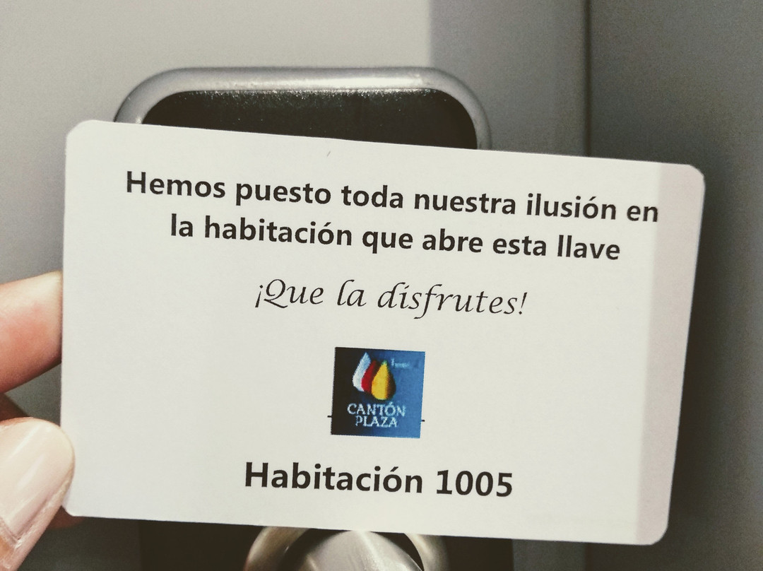 Hostal Canton Plaza主图