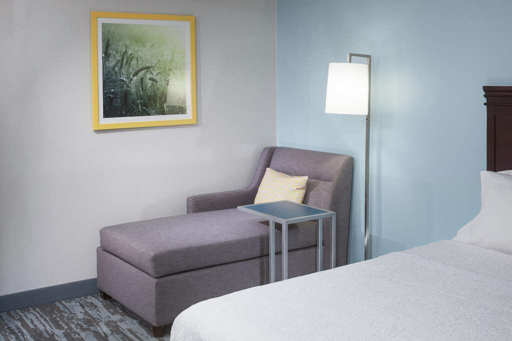 堪萨斯城利伯蒂希尔顿恒庭酒店主图