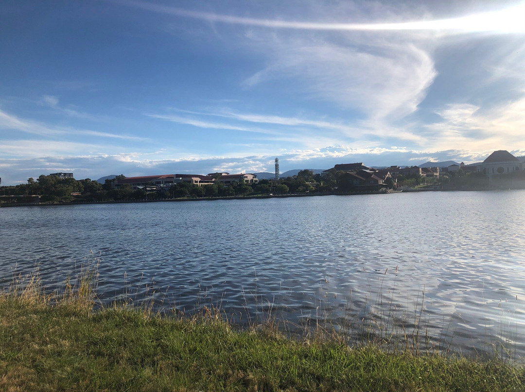 Lake Tuggeranong景点图片