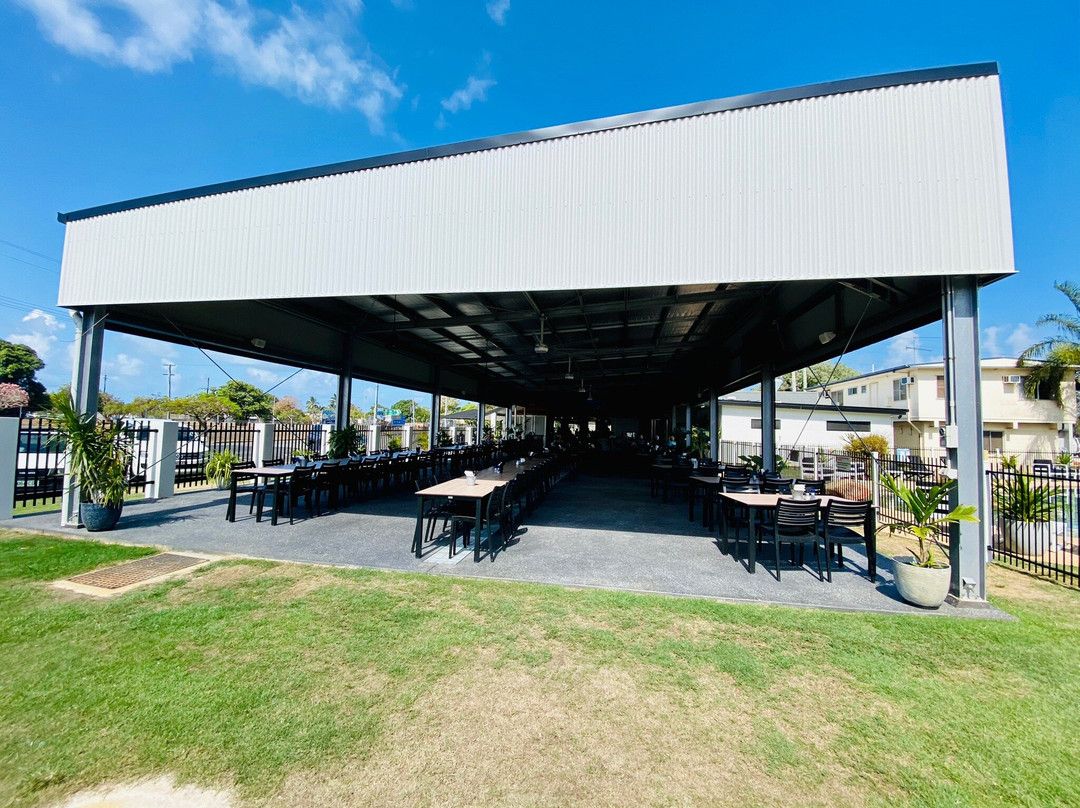 Lucinda Village主图