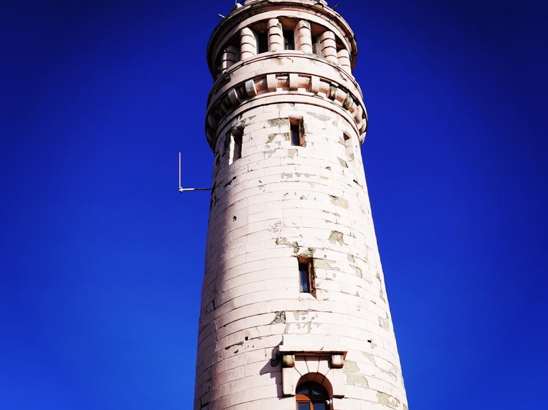 Lookout Tower at the Summit of Wielka Sowa Mountain景点图片