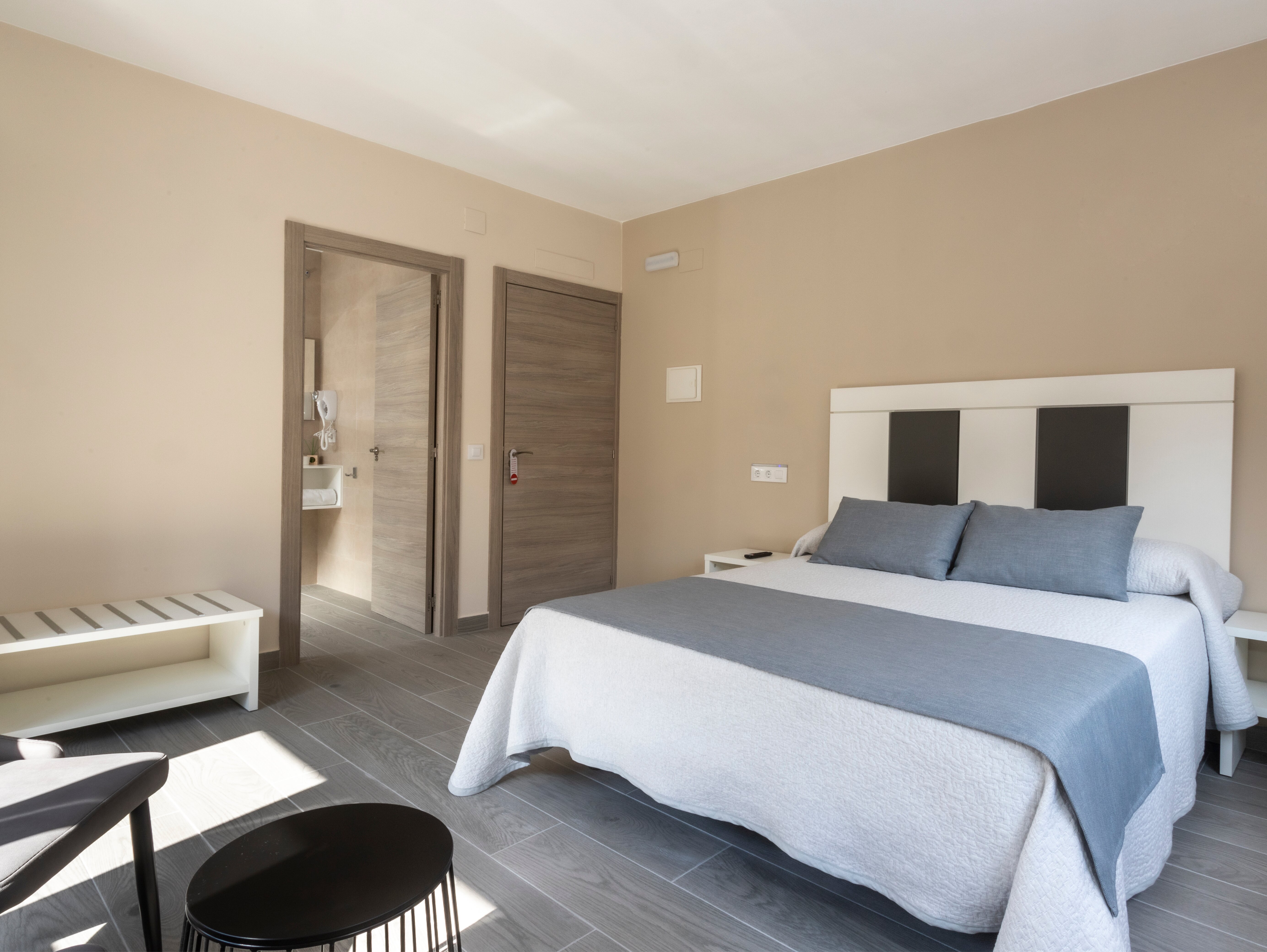 Hostal Querol-官方