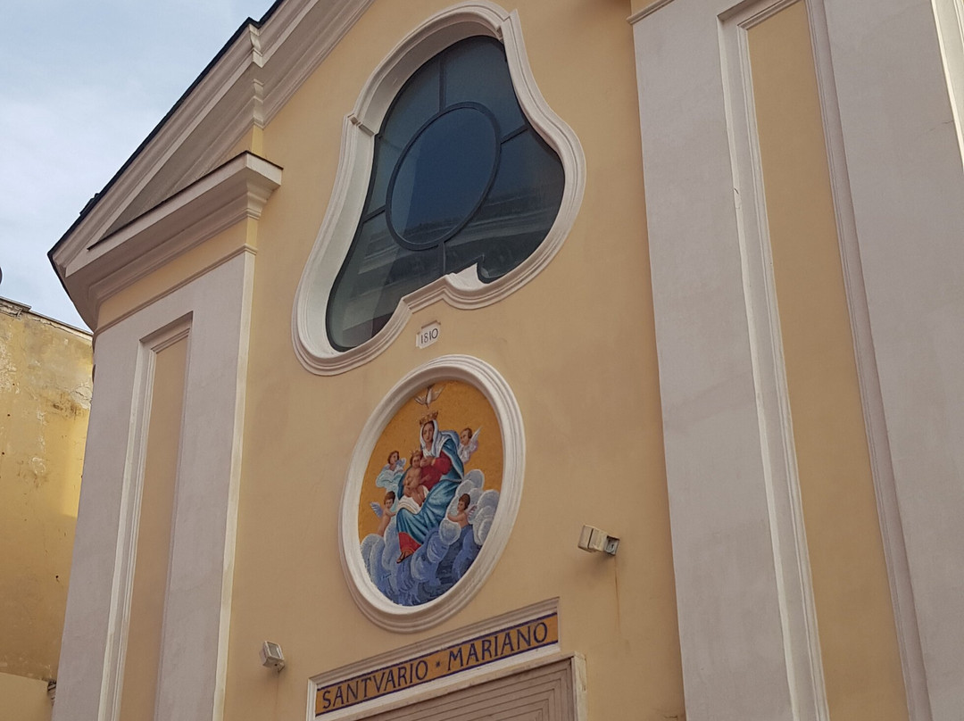 Santuario S. Maria delle Grazie Incoronata-普罗奇达必去景点