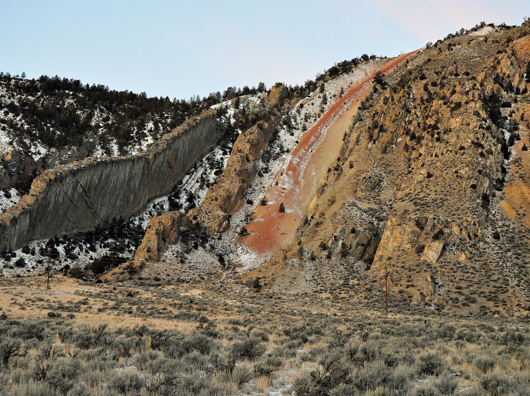 黄石盆地酒店主图