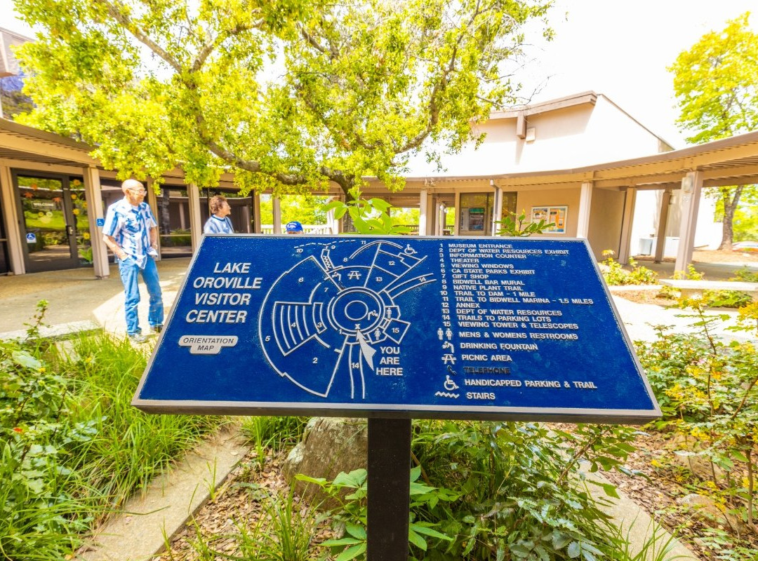 Lake Oroville Visitors Center景点图片