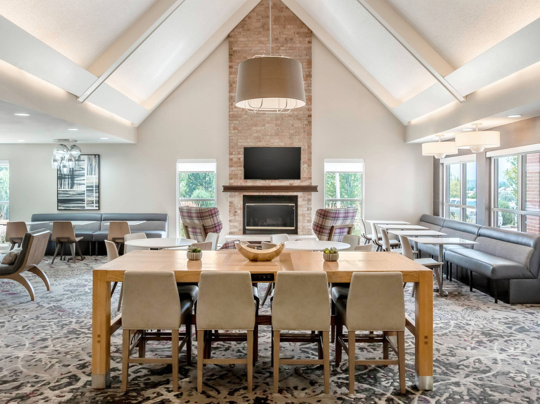 丹佛北部威斯敏斯特Residence Inn 酒店主图