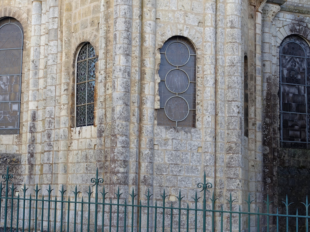 Eglise Saint-Hilaire Le Grand-普瓦捷必去景点