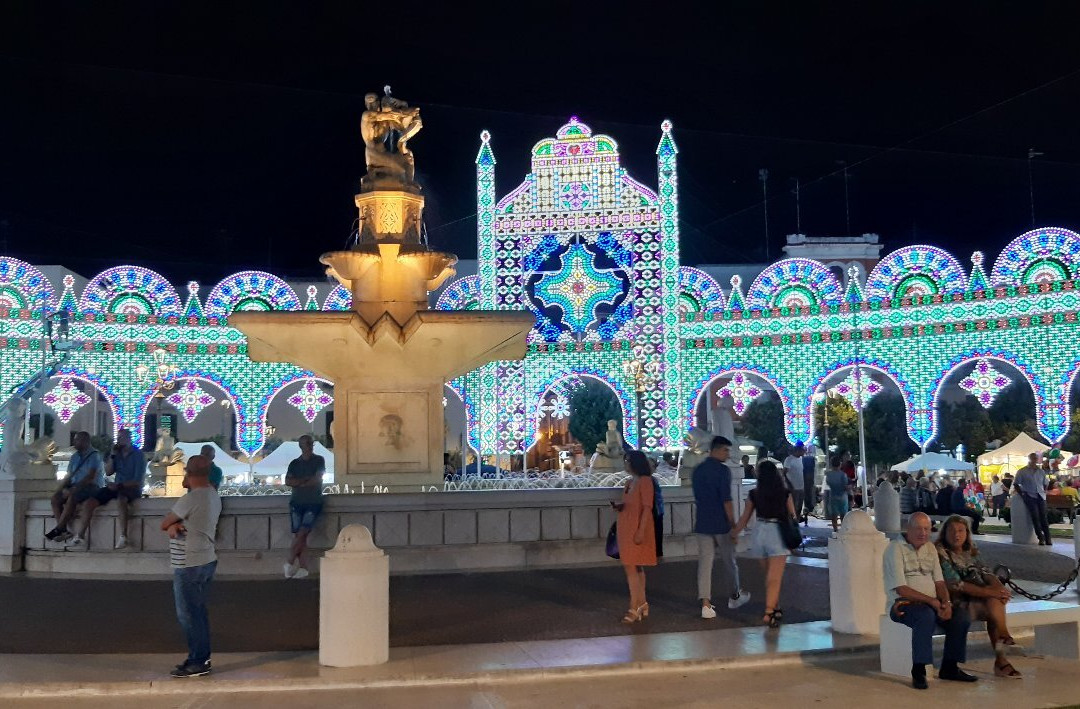 Piazza XX settembre-Mola di Bari必去景点