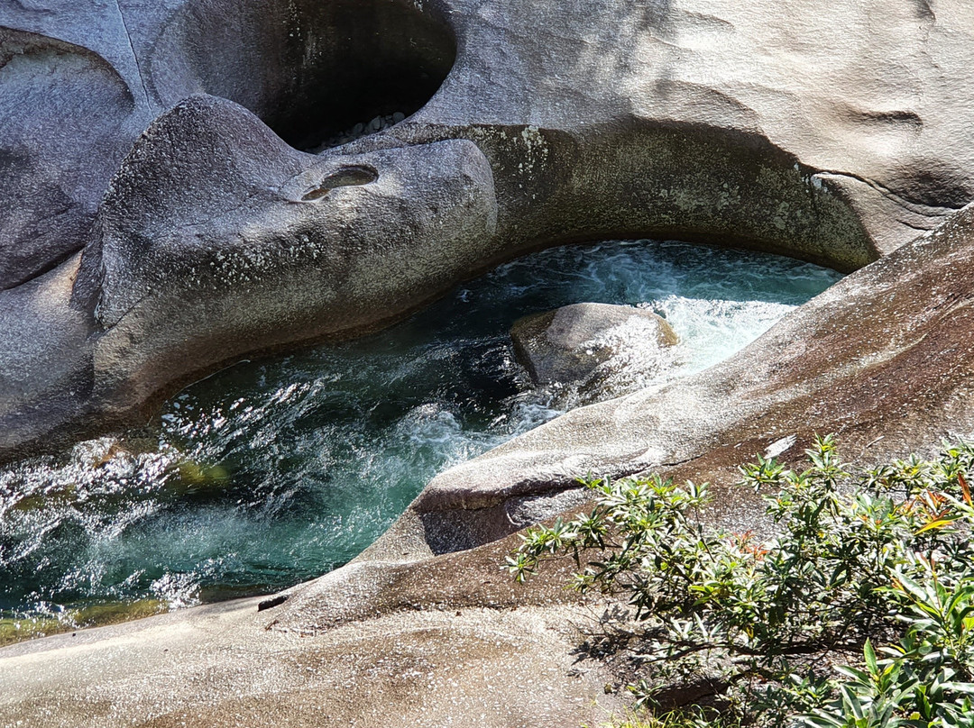 Boulders Gorge Lookout-Babinda必去景点