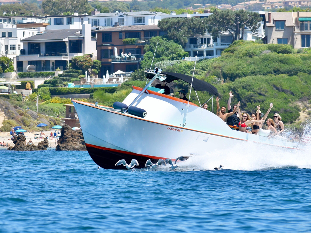 BayWatch Boat Charters-纽波特海滩必去景点