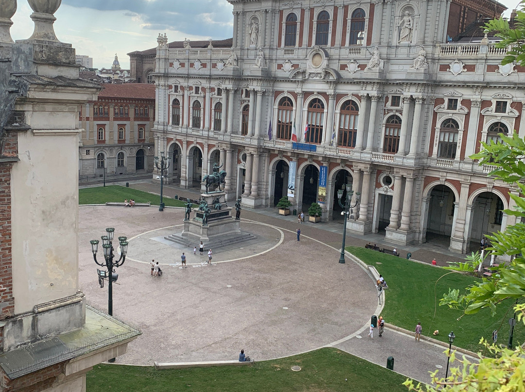 Piazza Carlo Alberto-都灵必去景点