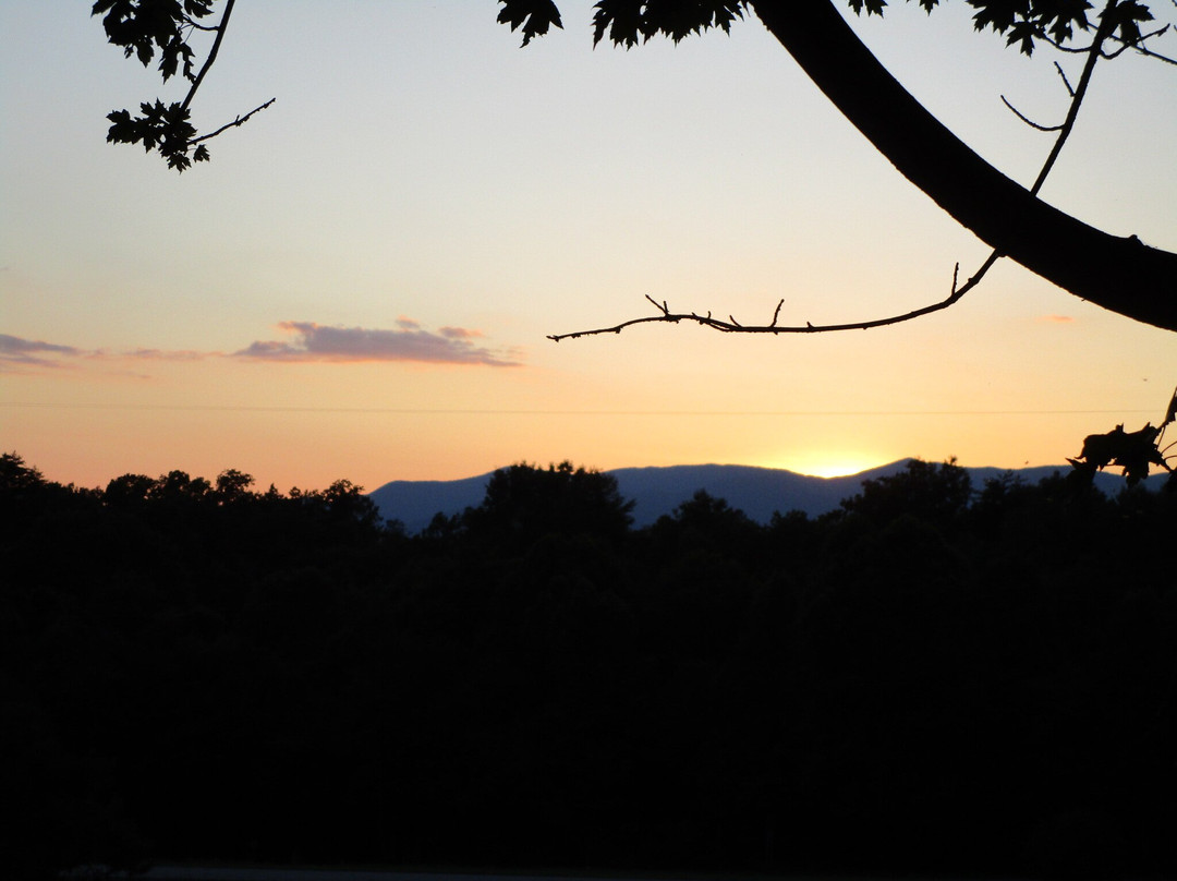 Microtel Inn & Suites by Wyndham Bryson City主图