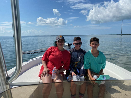 Hook & Fin Charter Fishing-迈尔斯堡海滩必去景点