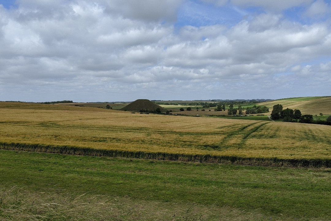 Silbury Hill景点图片